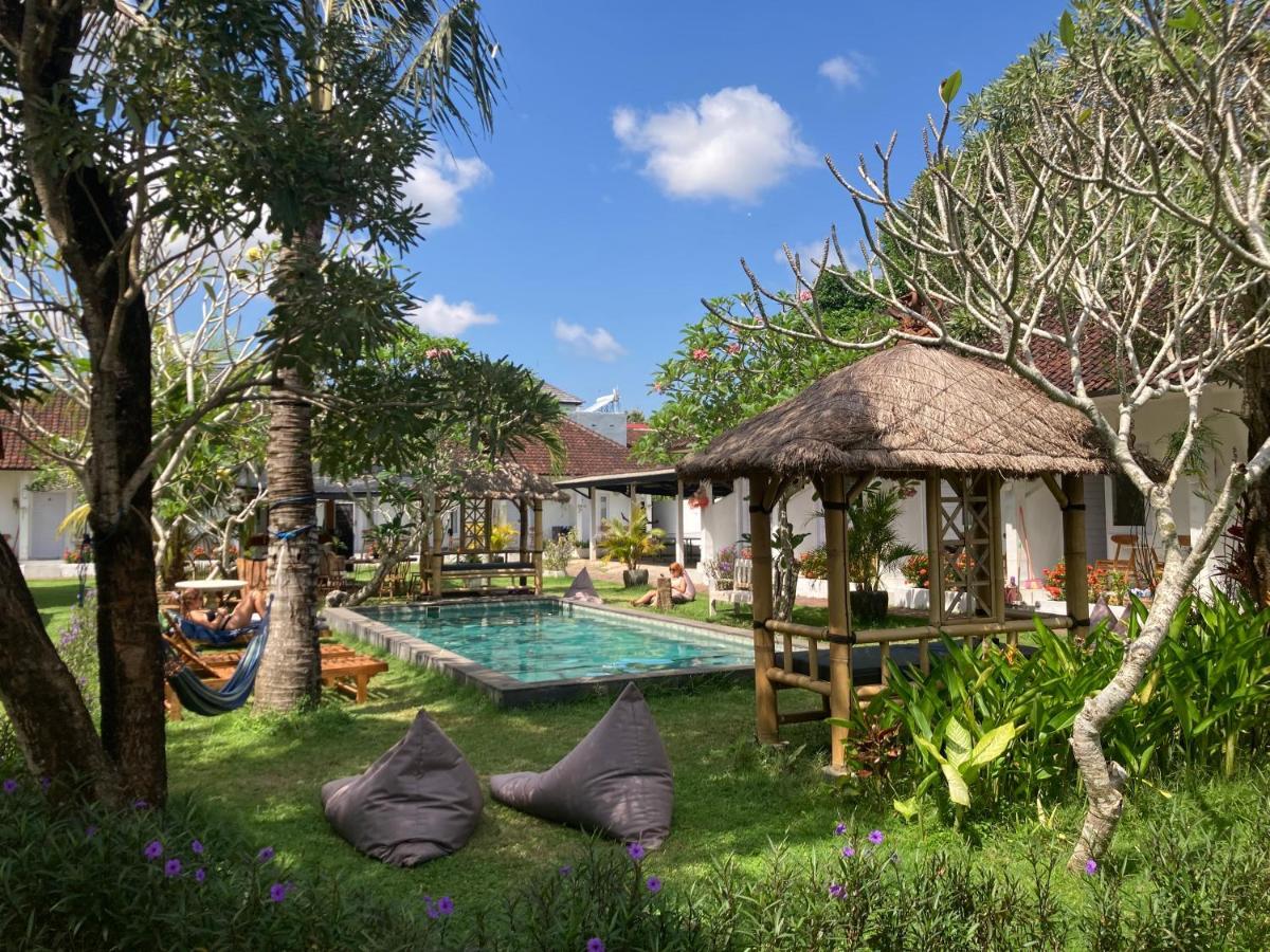 Rebels Point Hotel Jimbaran Exterior foto